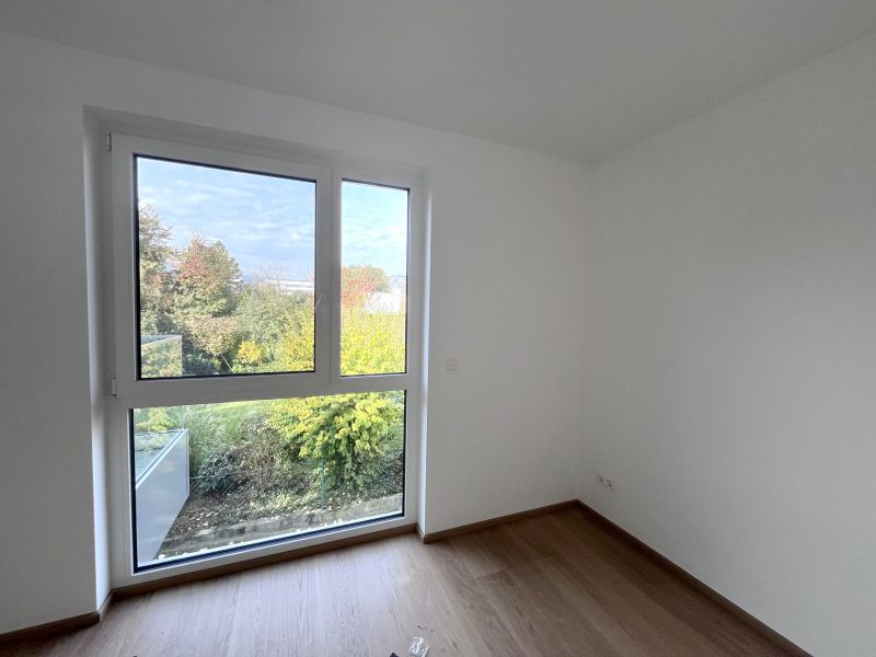 Traumhafte Doppelhaushlfte - Erstbezug mit 5 Zimmern, Garten, Wohnkeller und Stellpltzen! /  / 2353 Guntramsdorf / Bild 11