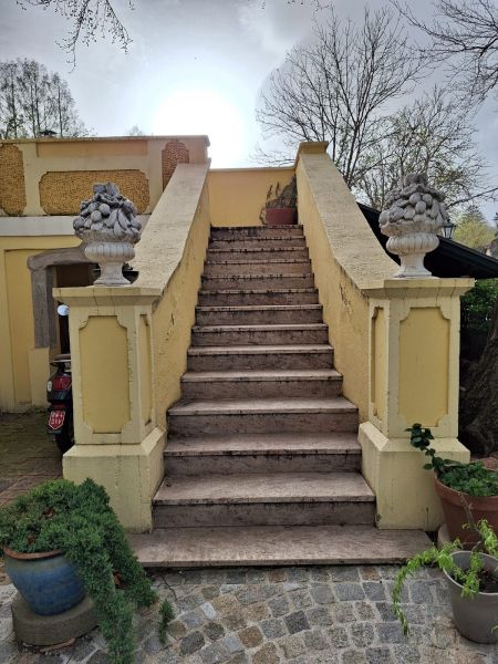 1750 erbaute Villa - MÄRCHENHAFTES LEBENSGEFÜHL / / 2551 Enzesfeld-Lindabrunn / Bild 3
