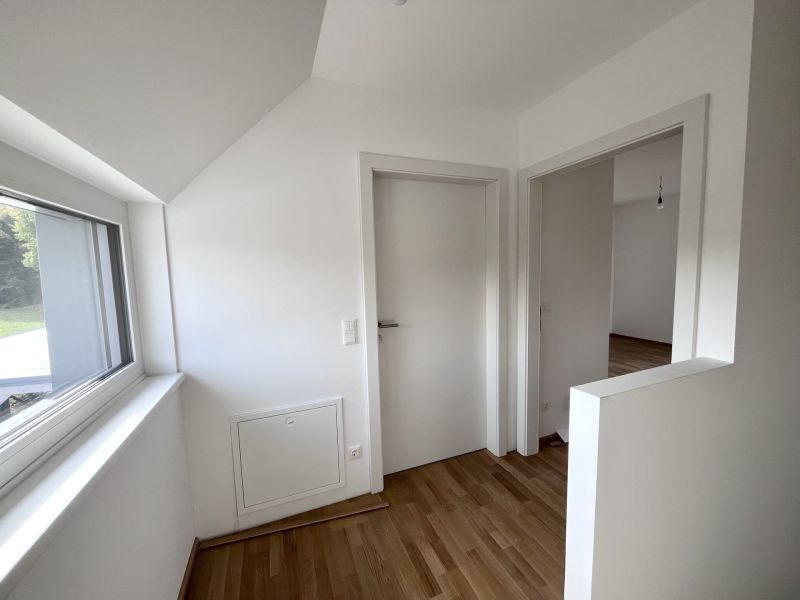 Traumhafte Doppelhaushälfte in Guntramsdorf: Erstbezug mit Garten und 2 Stellplätzen! /  / 2353 Guntramsdorf / Bild 7