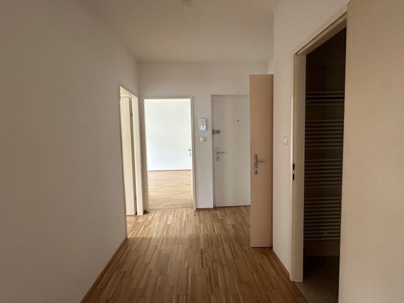 Moderne 3,5-Zimmer-Wohnung mit Loggia und Parkplatz!!! /  / 2362 Biedermannsdorf / Bild 6