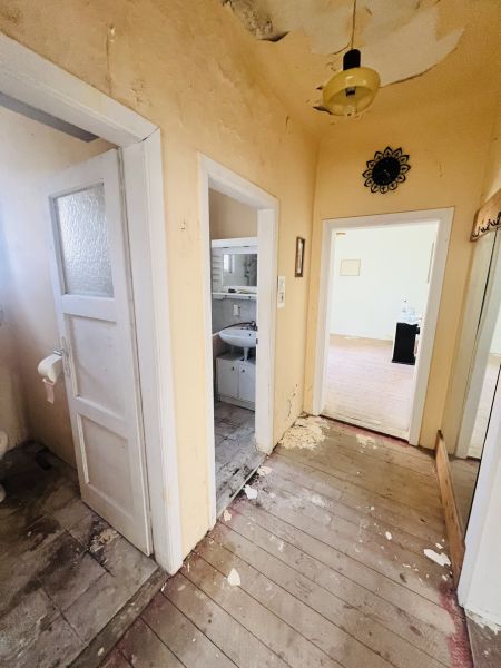 Sanierungsbedrftiges Haus, Bieterverfahren! /  / 2500 Baden / Bild 4