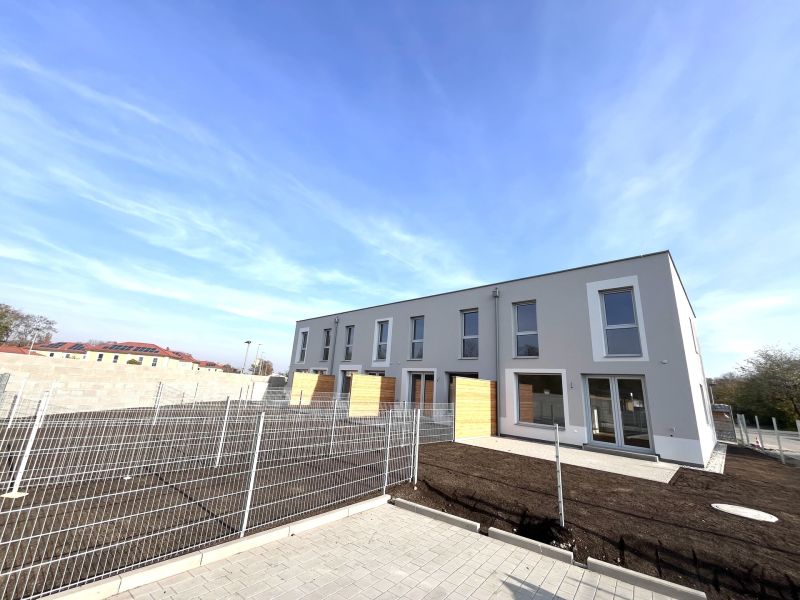 Reihenhaus mit Keller, Garten und je 2 Stellpltzen! /  / 2523 Tattendorf / Bild 7