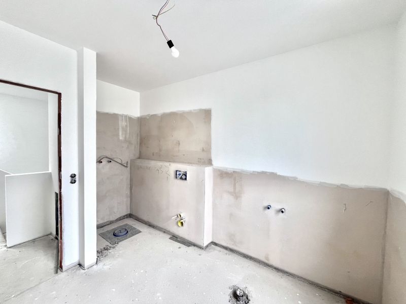 4 Zimmer  mit Keller, Garten und  2 Stellpltzen! /  / 2523 Tattendorf / Bild 12
