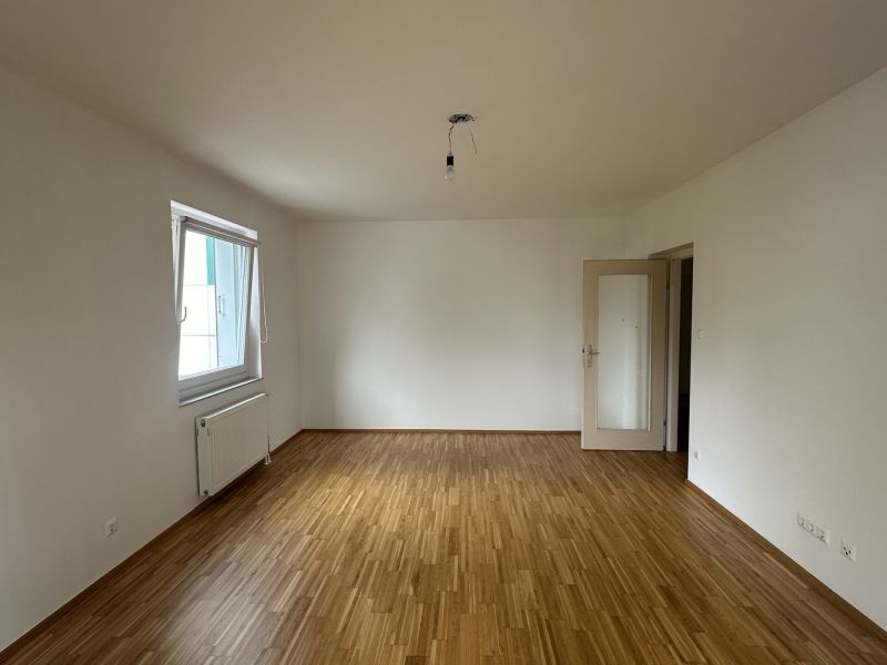 3,5-Zimmer-Wohnung mit Loggia und Parkplatz /  / 2362 Biedermannsdorf / Bild 2