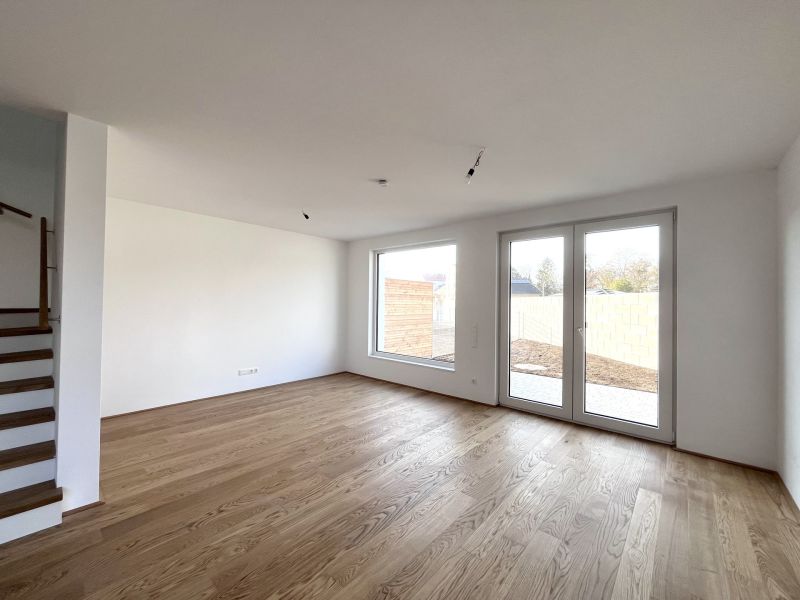 Reihenhaus mit Keller, Garten und 2 Stellpltzen! /  / 2523 Tattendorf / Bild 7
