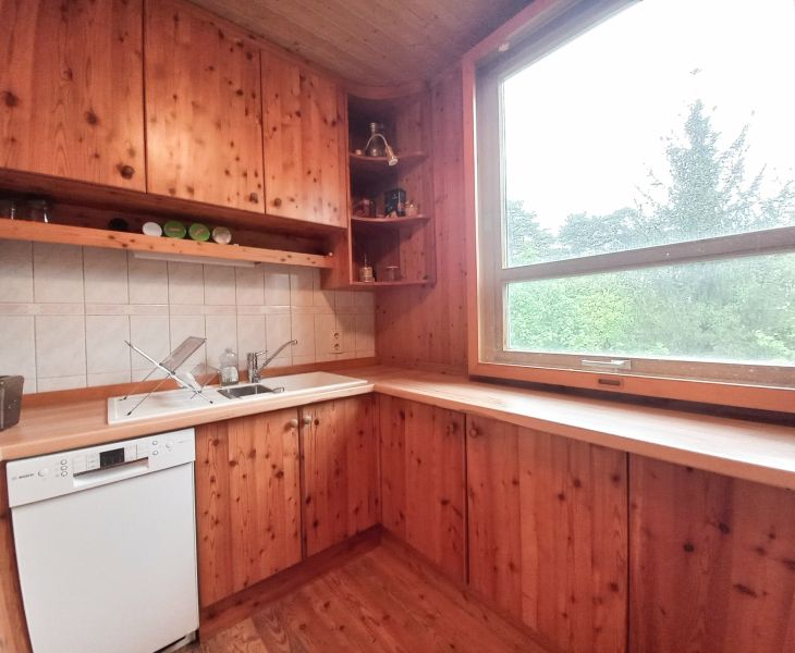 Traumhafte Etagenwohnung - 3 Zimmer, Loggia, Garage - Perfekt fr Familien, Preis ist VB !! /  / 2540 Bad Vslau / Bild 2