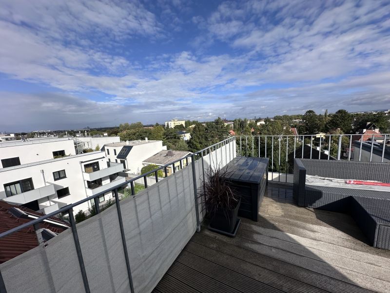 Erstbezug nach Sanierung! 2-Zimmer-Dachgeschosswohnung mit Terrasse, Balkon, Lift und Stellplatz! /  / 2340 Mdling / Bild 3