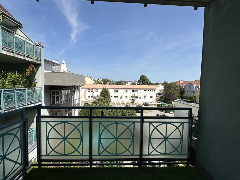 Großzügig Wohnen in perfekter Lage mit Loggia