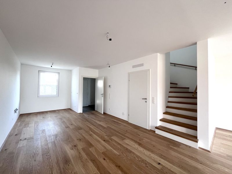 Reihenhaus mit Keller, Garten und je 2 Stellpltzen! /  / 2523 Tattendorf / Bild 5
