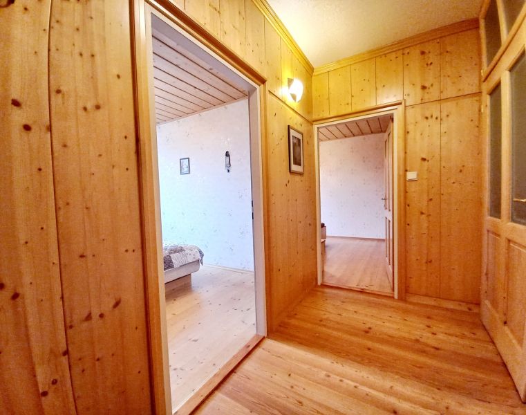 Traumhafte Etagenwohnung - 3 Zimmer, Loggia, Garage - Perfekt fr Familien, Preis ist VB !! /  / 2540 Bad Vslau / Bild 3