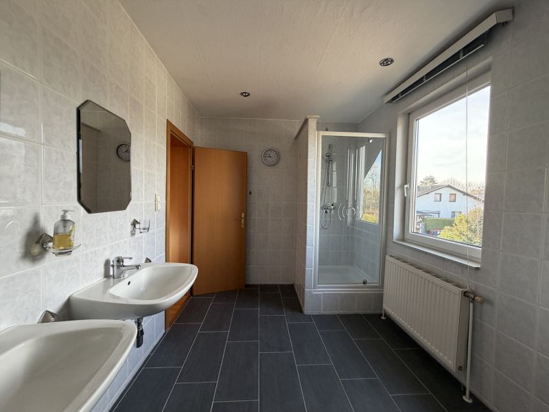 Charmantes Haus mit Schwimmteich /  / 2602 Blumau-Neurihof / Bild 11