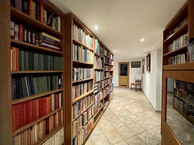 Einfamilienhaus mit Pool, Weinkeller, Sauna und Co.! /  / 2345 Brunn am Gebirge / Bild 8