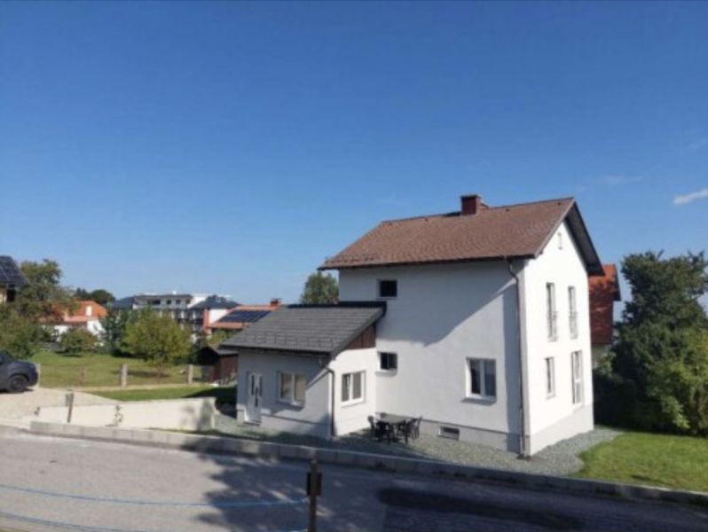 Saniertes Einfamilienhaus in Mnichkirchen: Im Sommer Mountaincartfahren, Radfahren und Wandern, im Winter Skifahren im familienfreundlichen Skigebiet. /  / 2872 Mnichkirchen / Bild 4
