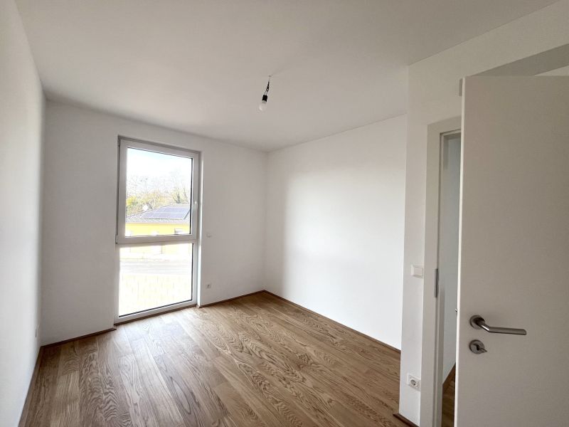 Reihenhaus mit Keller, Garten und 2 Stellpltzen! /  / 2523 Tattendorf / Bild 9