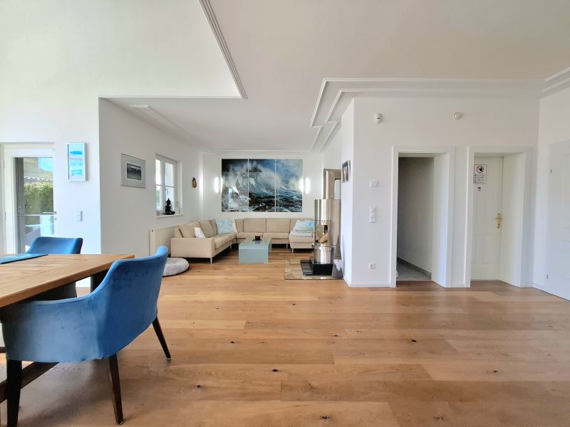 Traumhaftes Einfamilienhaus mit Pool und sensationellem Fernblick /  / 2561 Aigen / Aigen / Bild 1