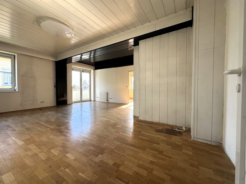 3 Zimmer Wohnung mit Balkon & Parkplatz / / 2500 Baden / Bild 2