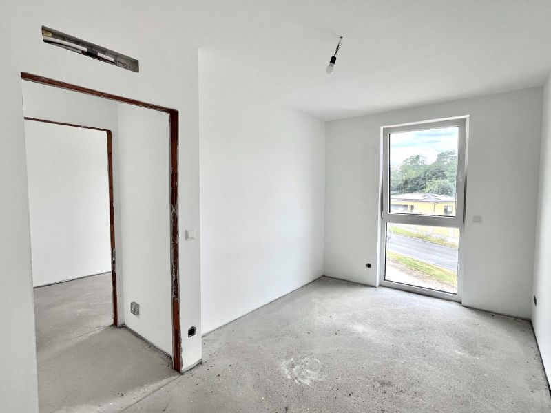 4 Zimmer  mit Keller, Garten und  2 Stellpltzen! /  / 2523 Tattendorf / Bild 5