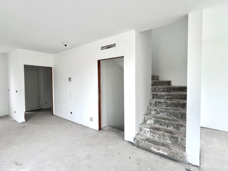 4 Zimmer  mit Keller, Garten und  2 Stellpltzen! /  / 2523 Tattendorf / Bild 3