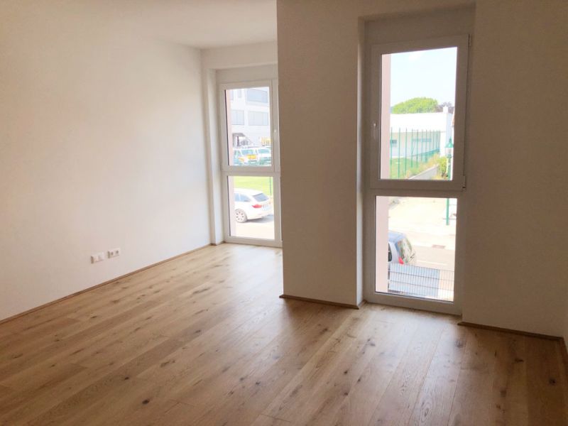 Grozgiges Wohnen mit 5 Zimmer auf 174 m2 auf einer EBENE! /  / 2352 Gumpoldskirchen / Bild 9