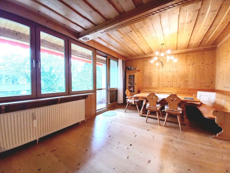Traumhafte Etagenwohnung - 3 Zimmer, Loggia, Garage - Perfekt fr Familien, Preis ist VB !! /  / 2540 Bad Vslau / Bild 4