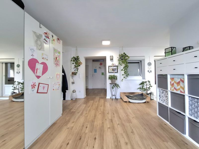 Vielseitig nutzbare Liegenschaft mit ausreichend Platz und herrlichem Blick auf die Hohe Wand /  / 2732 Wrflach / Bild 13