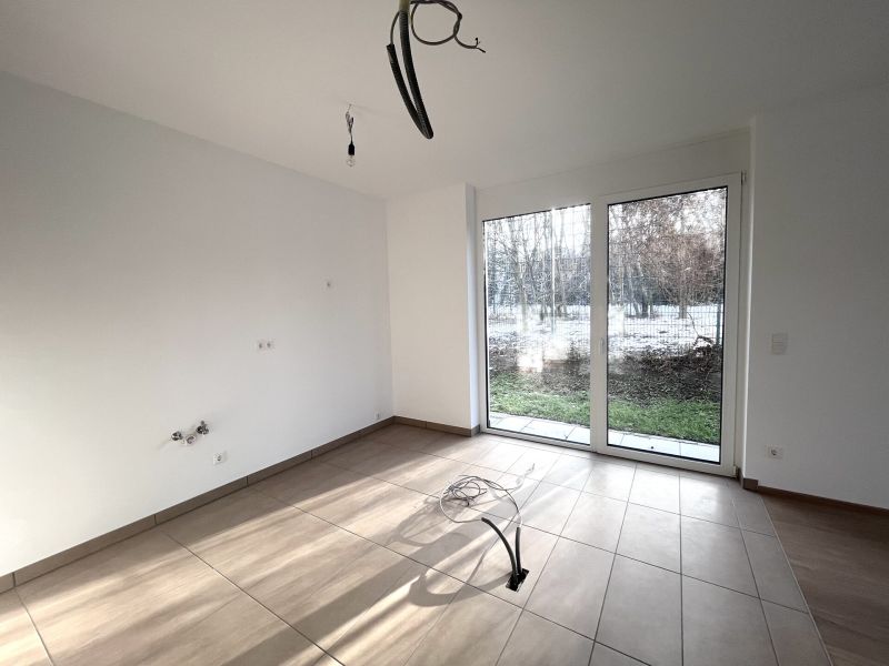 Erstbezug !!! Traumhafte Doppelhaush�lfte -  mit 5 Zimmern, Garten, Wohnkeller und Stellpl�tzen! /  / 2353&nbsp;Guntramsdorf / Bild 0