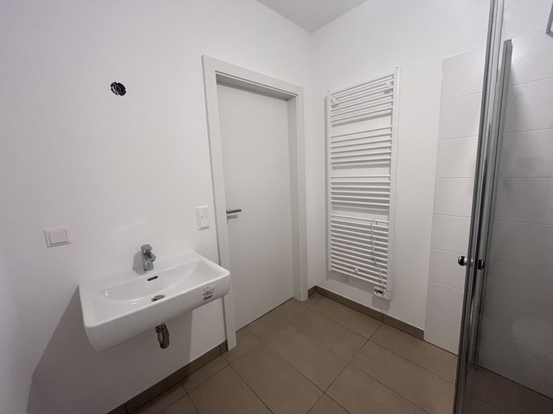 Erstbezug !! Traumhafte Doppelhaush�lfte , Wohnkeller  mit Garten und 2 Stellpl�tzen! /  / 2353&nbsp;Guntramsdorf / Bild 0