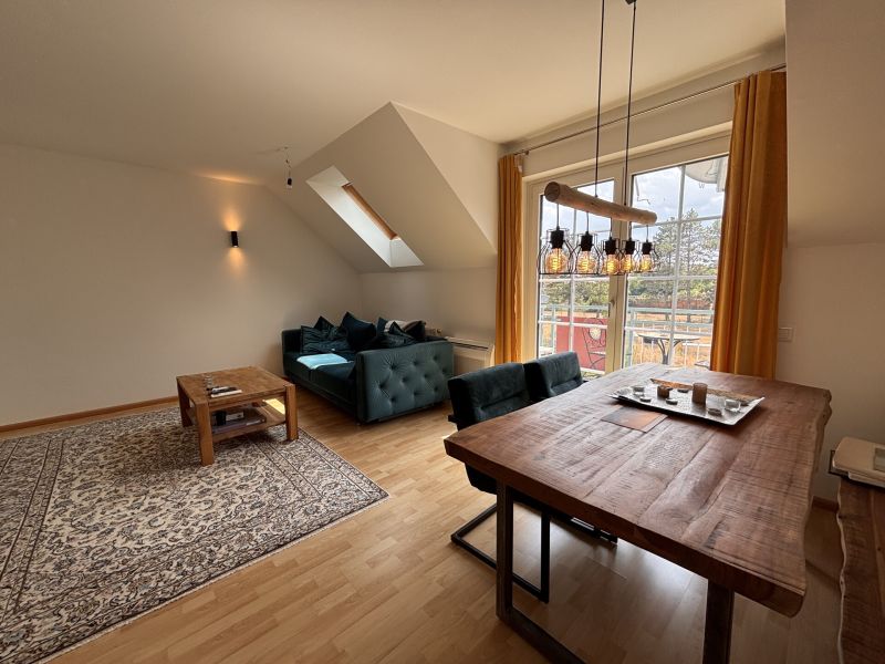 3 Zimmer mit Balkon & Parkplatz / / 2601 Sollenau / Bild 1
