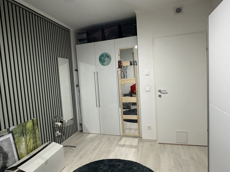 Moderne Wohnung mit Balkon und Garage /  / 2442 Unterwaltersdorf / Schranawand / Bild 2