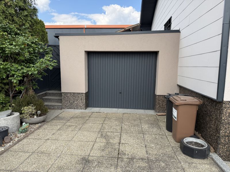 Bungalow mit Partykeller, Pool, Garage..... /  / 2353&nbsp;Guntramsdorf / Bild 0