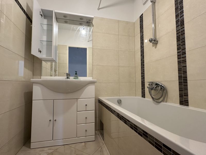 Moderne 3,5-Zimmer-Wohnung mit Loggia und Parkplatz!!! /  / 2362 Biedermannsdorf / Bild 3