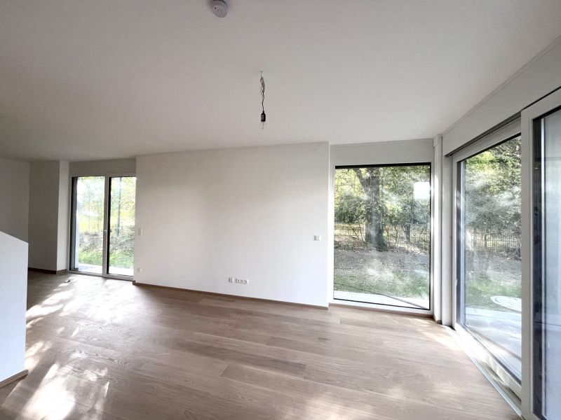 Traumhafte Doppelhaushlfte - Erstbezug mit 5 Zimmern, Garten, Wohnkeller und Stellpltzen! /  / 2353 Guntramsdorf / Bild 6