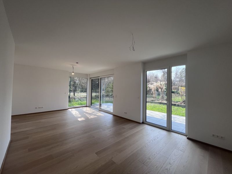 Erstbezug !!! Traumhafte Doppelhaush�lfte -  mit 5 Zimmern, Garten, Wohnkeller und Stellpl�tzen! /  / 2353&nbsp;Guntramsdorf / Bild 3