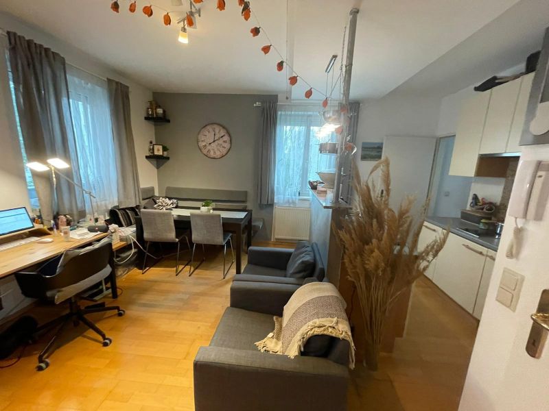 Gemtliche Wohnung im Zentrum mit Balkon und Tiefgaragenstellplatz! /  / 2351 Wiener Neudorf / Bild 2