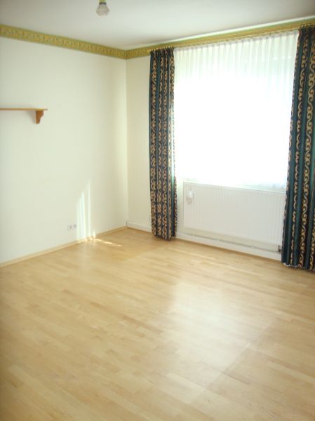 Ruhig aber doch sehr zentral, 2 Zimmer in Pfaffst�tten /  / 2511&nbsp;Pfaffst�tten / Bild 2