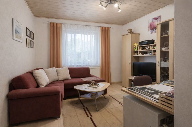 Top gepflegtes Einfamilienhaus mit KELLER & GARAGEN / / 2391 Kaltenleutgeben / Bild 6