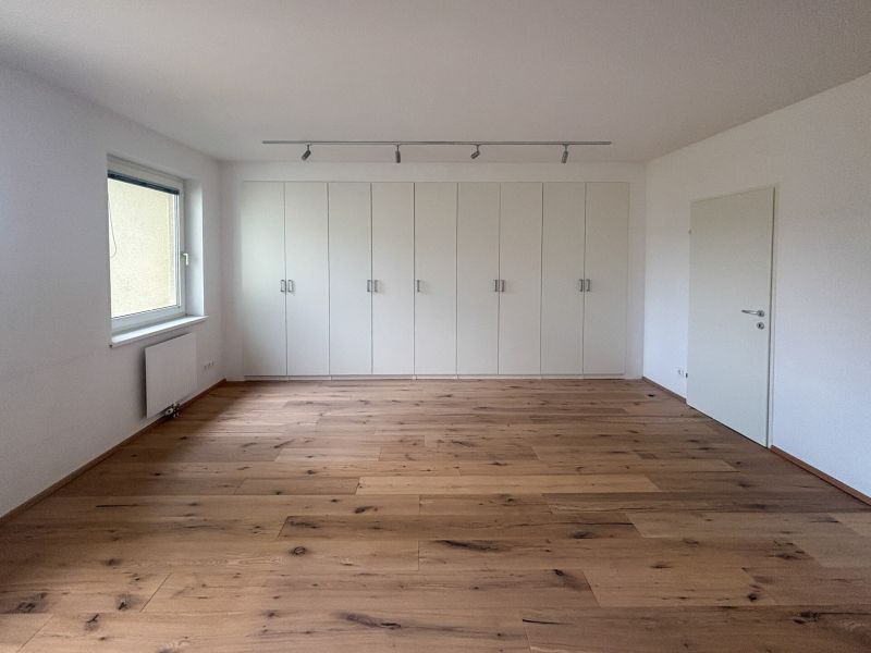 Stilvolle, helle Wohnung mit südlicher Außenfläche in ruhiger Innenhoflage ? MÖDLING / / 2340 Mödling / Bild 9