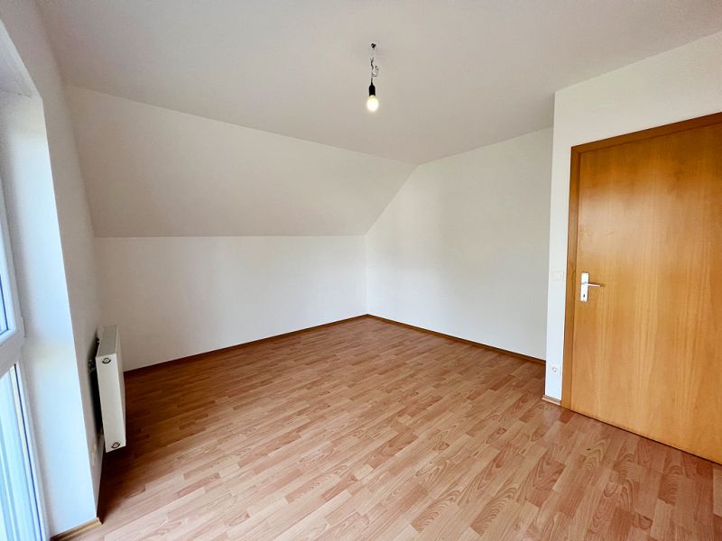 Sch�nes Haus mit gro�em Garten und 2 KFZ-Abstellpl�tzen! /  / 2361&nbsp;Laxenburg / Bild 4