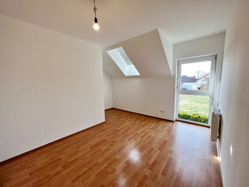 Sch�nes Haus mit gro�em Garten und 2 KFZ-Abstellpl�tzen! /  / 2361&nbsp;Laxenburg / Bild 7