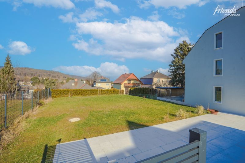 Moderne Traumvilla mit wunderschnem Weitblick /  / 2372 Giehbl / Bild 15