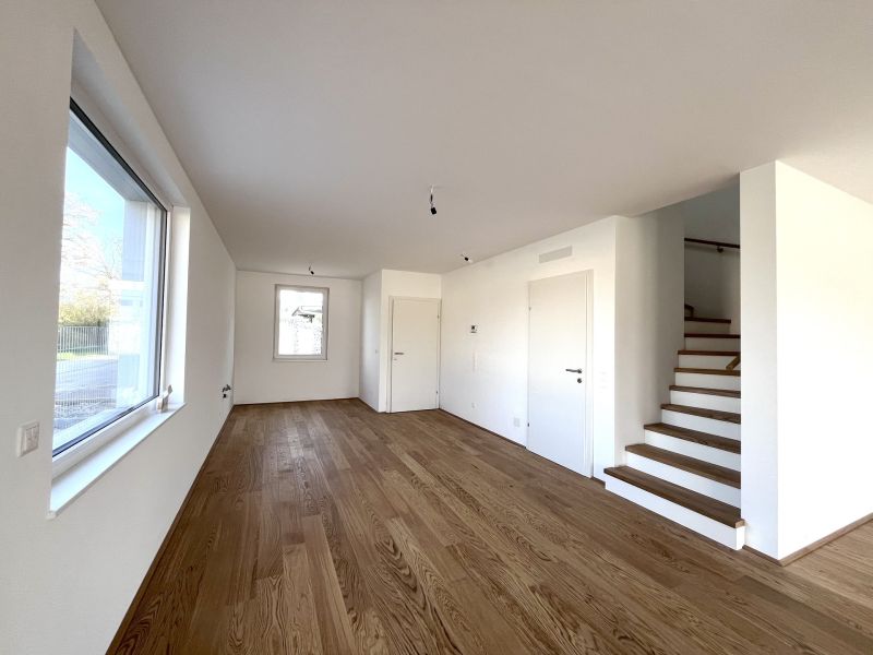 Reihenhaus mit Keller, Garten und 2 Stellpltzen! /  / 2523 Tattendorf / Bild 5