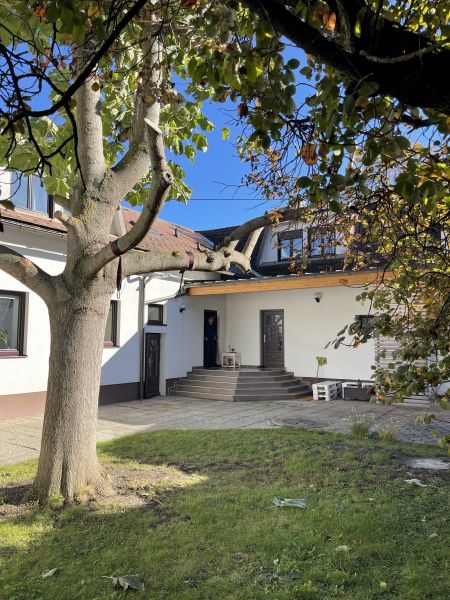 Mehrfamilienhaus mit Garten /  / 2522 Oberwaltersdorf / Bild 2