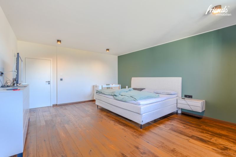 Moderne Traumvilla mit wunderschnem Weitblick /  / 2372 Giehbl / Bild 7