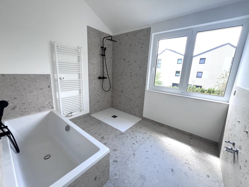 Erstbezug - Einfamilienhaus / / 2522 Oberwaltersdorf / Bild 2