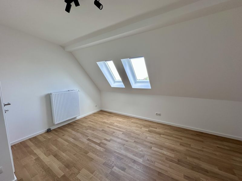 Erstbezug nach Sanierung! 2-Zimmer-Dachgeschosswohnung mit Terrasse, Balkon, Lift und Stellplatz! /  / 2340 Mdling / Bild 9