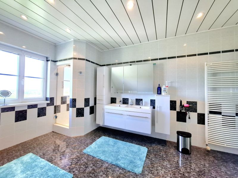 Traumhaftes Einfamilienhaus mit Pool und sensationellem Fernblick /  / 2561 Aigen / Aigen / Bild 6