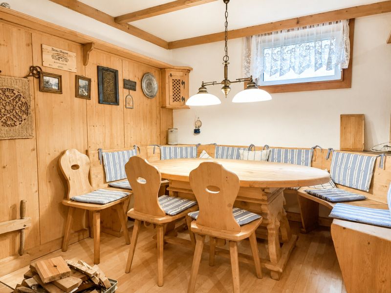 Charmantes Einfamilienhaus inkl. Pool, Sauna u.v.m. / / 2525 Günselsdorf / Bild 2