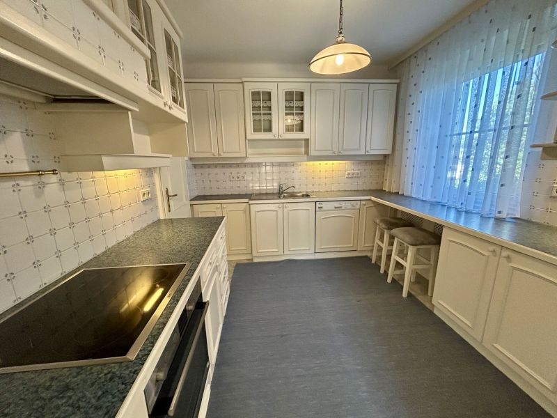 Gro�z�giges Einfamilienhaus mit gro�em Grundst�ck, Nebengeb�uden & viel Potenzial in Trausdorf /  / 7061&nbsp;Trausdorf an der Wulka / Bild 0
