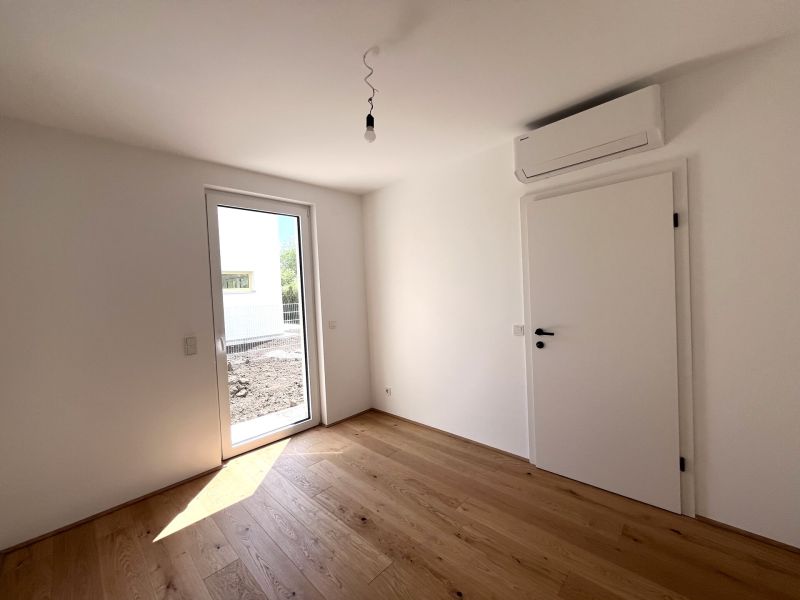 Erstbezug - Einfamilienhaus / / 2522 Oberwaltersdorf / Bild 1