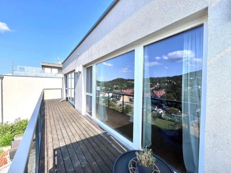 Luxurises Dachgescho-Paradies in Hinterbrhl, 130m Garten und 100m Dachterasse /  / 2371 Hinterbrhl / Bild 4